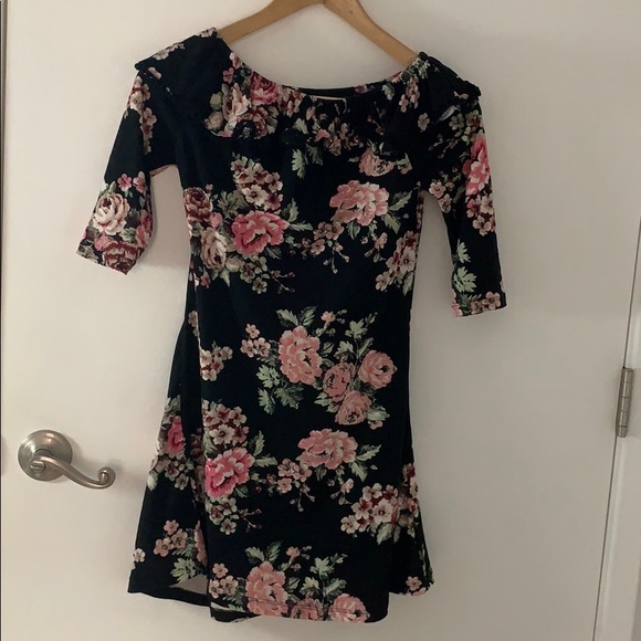 Pretty, soft black floral dress - Picture 1 of 2